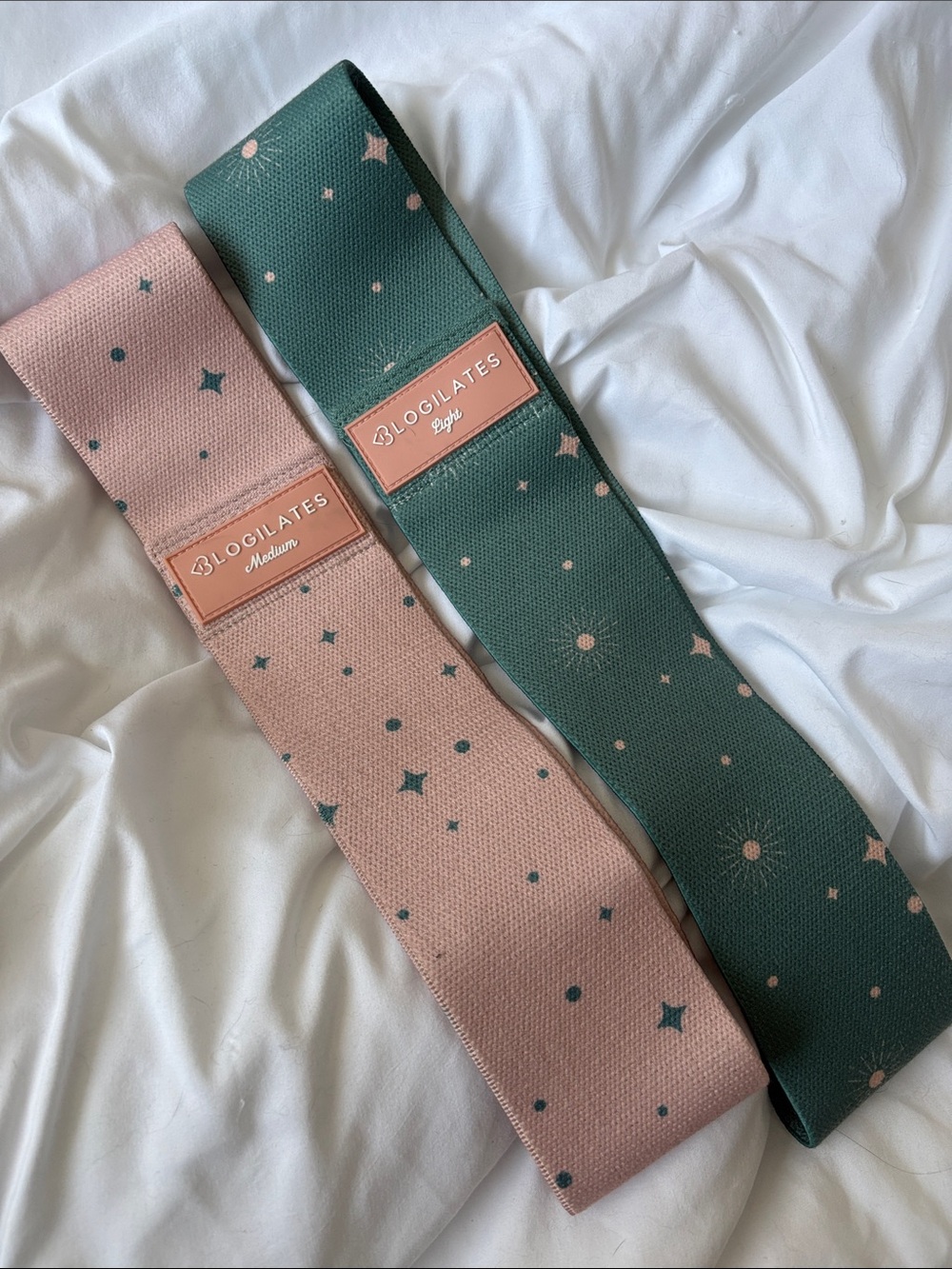 Blogilates Resistance Booty Bands Elastic Pink Green Light and Medium